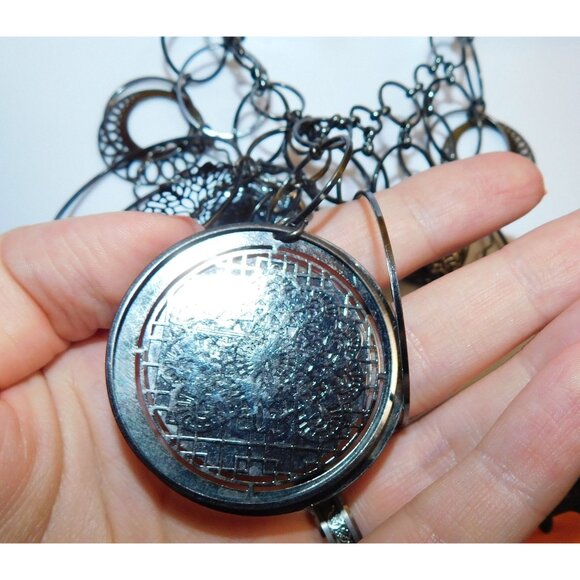 Abstract Floral Elephant Silver Tone Medallion Necklace - Picture 9 of 11